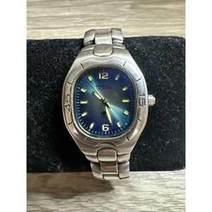 Ladies Fossil Blue Silver Tone Quartz Watch AM-3526